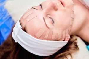 Anti Aging Pads gegen Zornesfalten - Beitragsbild